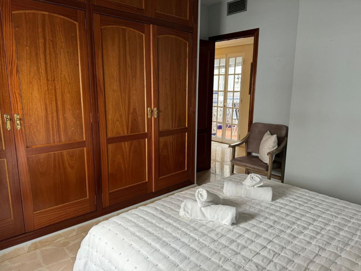 Apartamento Buen Pastor Con Parking Gratuito Cordova Esterno foto