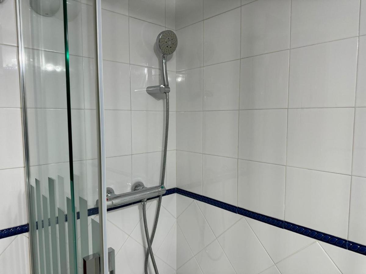 Apartamento Buen Pastor Con Parking Gratuito Cordova Esterno foto