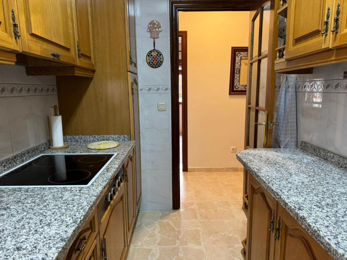 Apartamento Buen Pastor Con Parking Gratuito Cordova Esterno foto