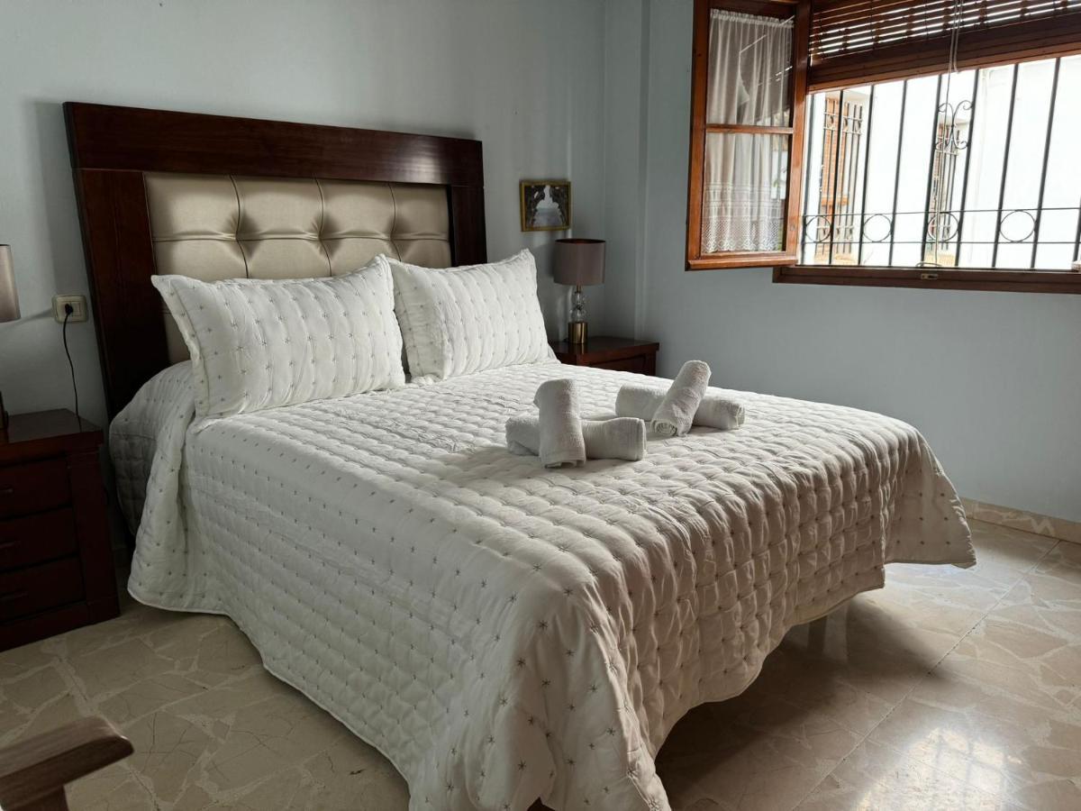 Apartamento Buen Pastor Con Parking Gratuito Cordova Esterno foto